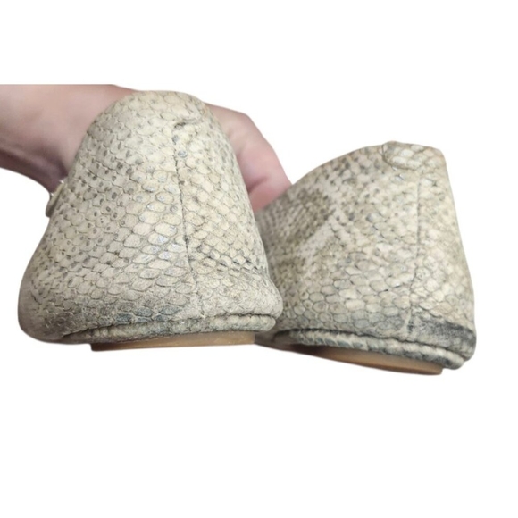 TORY BURCH Travel T Snake Embossed Sparkling Leather Ballet Flats Roccia 9M - Picture 11 of 15